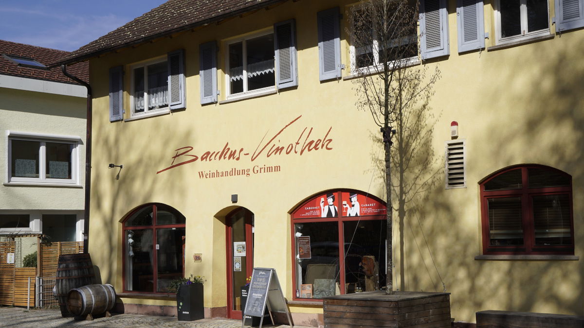 Außenansicht der Bacchus Vinothek in Rottweil